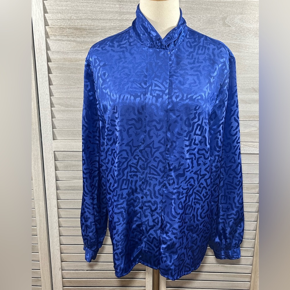 HABERDASHERY Vintage 80s Patterned Satin High Neck Button Down Blouse Blue-12